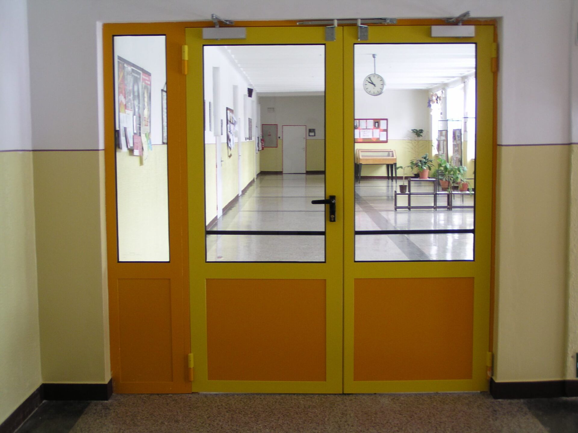 4F1 Dveře ocelové s bočním...