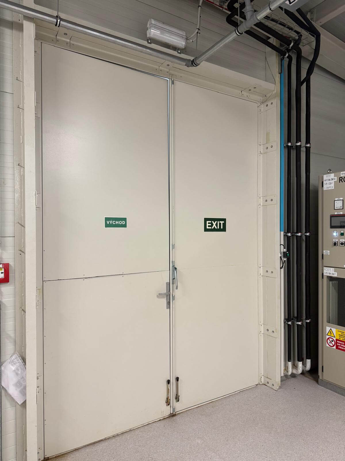 8653415e-377d-4352-9d46-a9c0570d6d3f